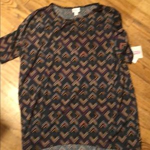 New woman’s shirt lularoe size med cute